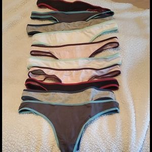 NWOT NEVER WORN Women's thong panties size large